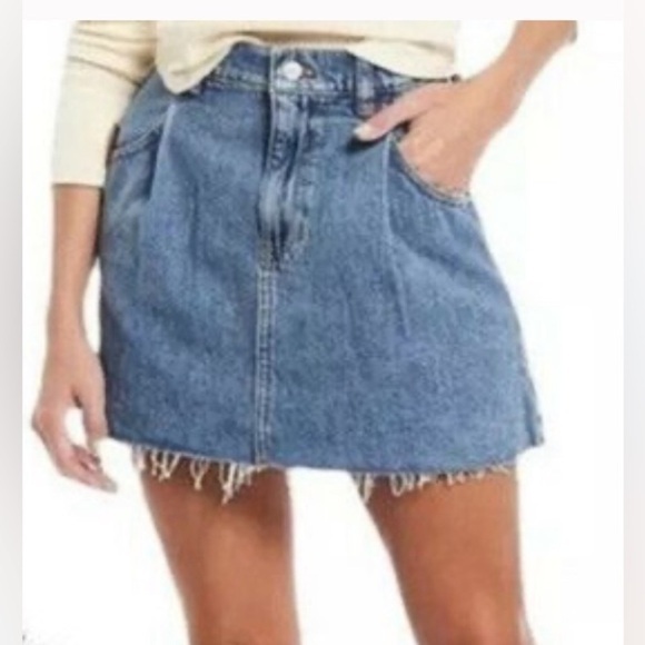 We The Free Dresses & Skirts - Free People we the free Rain Blue frayed hem pleated jean mini Skirt size small